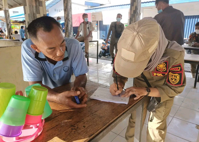  Tertibkan PKL, Satpol PP BS Standby di Sekitar Pasar 