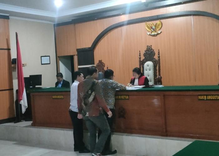  Termohon Tak Hadiri, Sidang Gugatan Praperadilan Mantan Bupati Seluma Ditunda