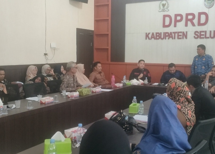 Mediasi di DPRD Seluma Gagal, 29 Guru Tetap Bersikukuh Tolak Kepala SMPN 5 Seluma
