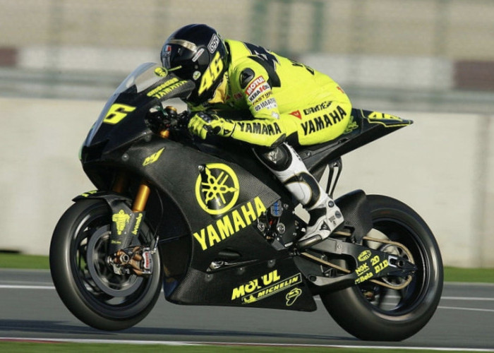 Yamaha YZR-M1 Fondo: Motor Sport Terbaru Harga Promo dengan Desain Mewah dan Harga Terbaik!
