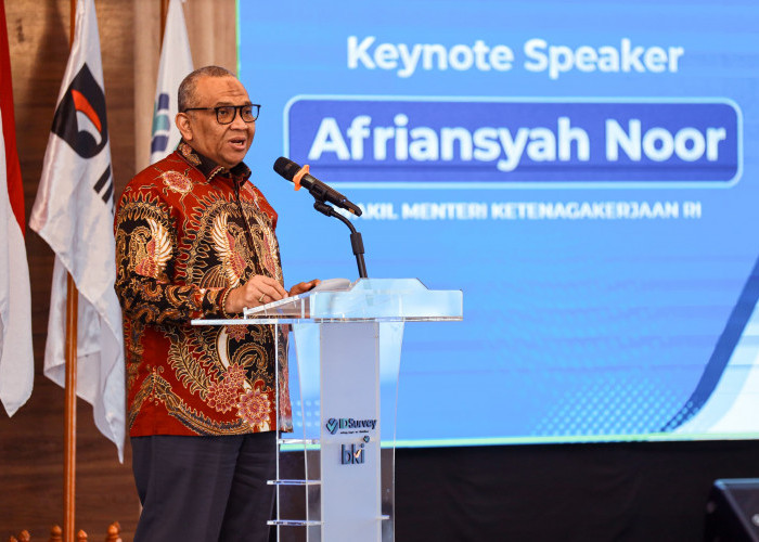 Wamenaker Tegaskan Audit K3 Tak Boleh Ditawar, Ini Soal Nyawa dan Nasib Usaha