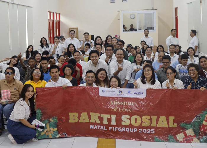 Berbagi Kasih, FIFGROUP Gelar Bakti Sosial Natal 2025
