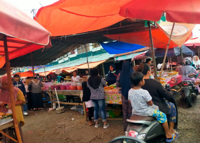 Pasar Ampera Bengkulu Selatan Tempat Berburu Takjil