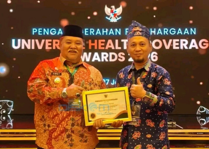  Pemkab BS  Raih Penghargaan UHC Kategori Pratama