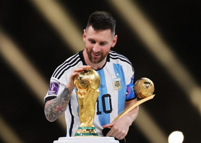 Prestasi dan Perjalanan Lionel Messi Sang Legenda Sepak Bola Modern