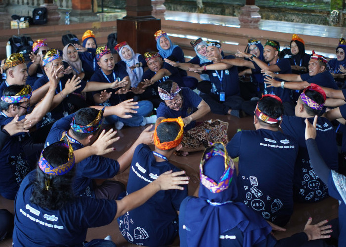 FIFGroup Pilih 37 Guru SMK  terbaik se-Indonesia, jadi  Duta Literasi Keuangan