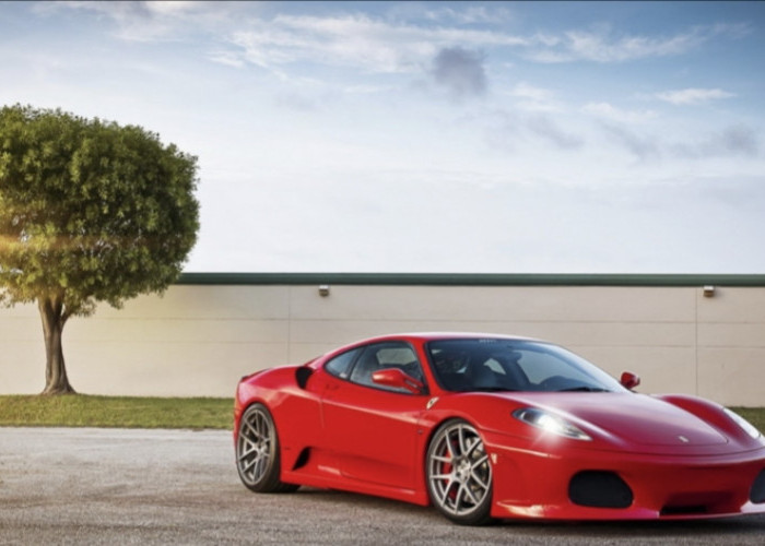 Mobil Ferrari, SUV Kelas Dunia Buatan Italia Berteknologi Canggih, Sistem Berkualitas Tinggi Harga Selangit