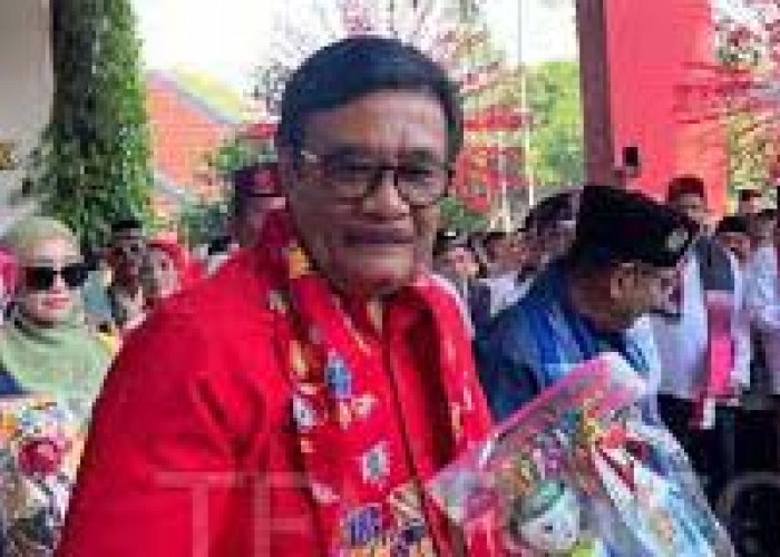 Djarot :  PKS  Berani Nggak Usung Ahok di Pilgub Jakarta?