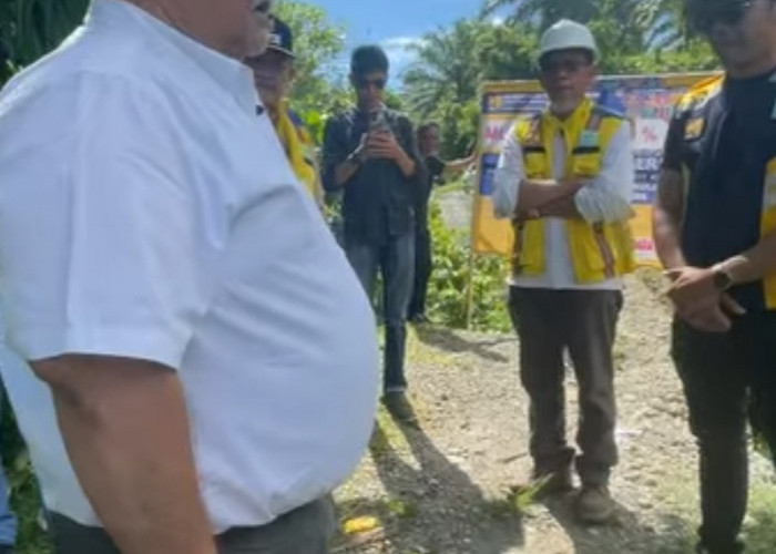  Bupati BS Penetapan Titik Nol Pembangunan Jembatan Penghubung Jalan Lintas di Selipi