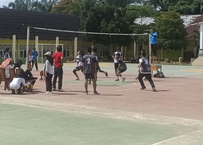 Dalam Rangka HUT ke 79 dan HGN, PGRI Gelar Turnamen Volly