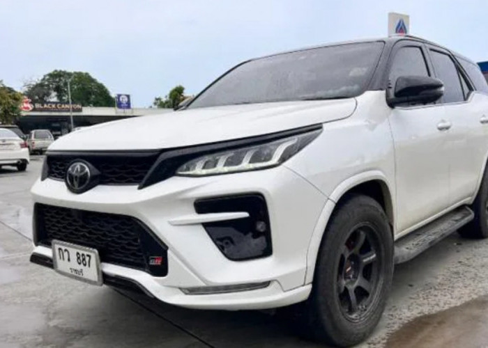 TOYOTA Fortuner 2.8 Gr Sport 4Wd Mobil SUV Canggih Desain Gagah Populer di Pasar Otomotif