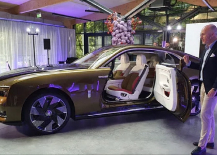 Rolls-Royce Spectre Manifestasi Puncak Kombinasi Antara Kecanggihan dan Kemewahan Elegansi Terkini 