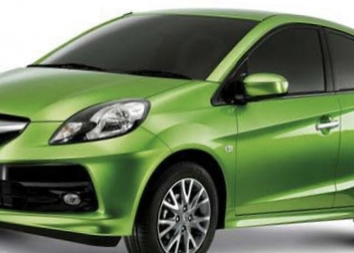 Mobil Honda Brio Matic Memiliki Kelebihan Lebih Murah Irit BBM Ketimbang Toyota Agya Sporty Faktor Utama? 