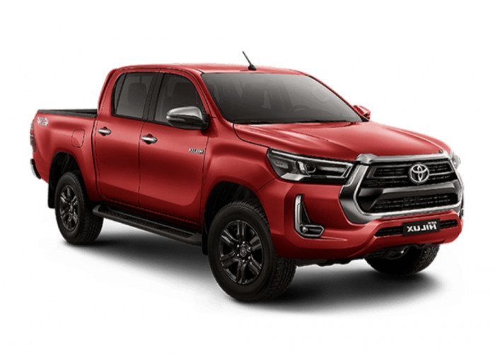 Toyota Hilux Mobil Desain Tinggi dengan Bagian Belakang Luas dan Mesin Double Cabin Tangguh di Segala Medan