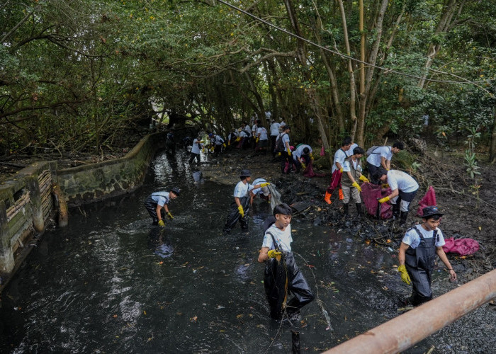 Peringati Hari Sungai Nasional, BRI Jaga Ekosistem Lewat Bersih-Bersih Sungai dan Kesadaran Pengelolaan Sampah