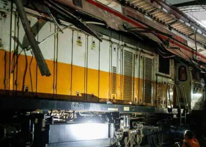   7 Orang Tewas di Kecelakaan Kereta Api Bekasi, Ada yang  Terjepit