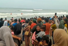 Bisa jadi Wisata, Tradisi Larungan 10 Muharram Meriahkan Pantai Pandan Sari, Lestarikan Budaya Jawa 
