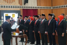 Pj Sekda Bengkulu Lantik Tujuh Komisioner KPID Bengkulu