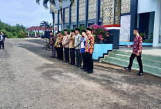  Bupati Seluma Ajak ASN Perkuat Kebersamaan pada Apel Akbar dan Halal Bihalal