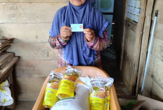 Penerima Bantuan Pangan Desa Talang Giring Akui Inisiatif Lakukan Iuran Angkut, Berikut Penjelasannya