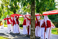       Insiden Putus di Tengah, Warnai Kirab Bendera 2.003 Meter Peringati HUT RI di Seluma