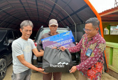  Bank Mandiri Salurkan Bantuan Ke Masyarakat Terdampak Banjir Majalaya